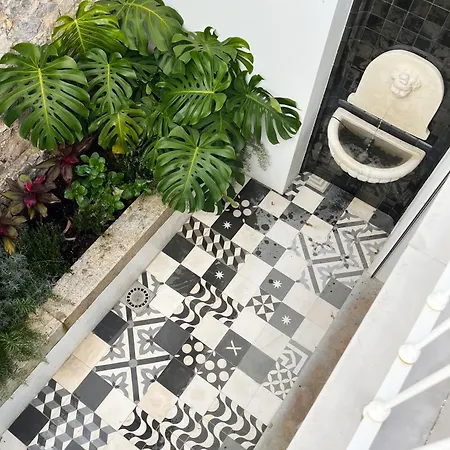 New! Stylish Portuguese Soul Retreat In Belem 4p Apartment Lisbon