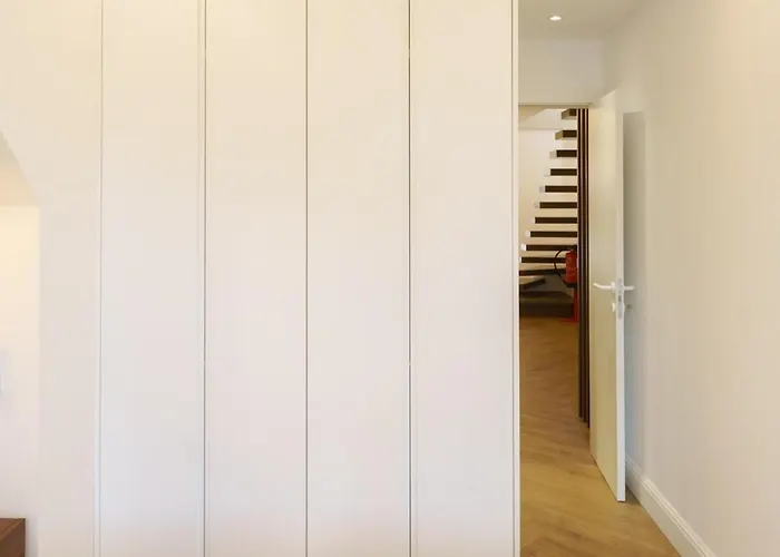 Apartment New! Stylish Portuguese Soul Retreat In Belem 4p *