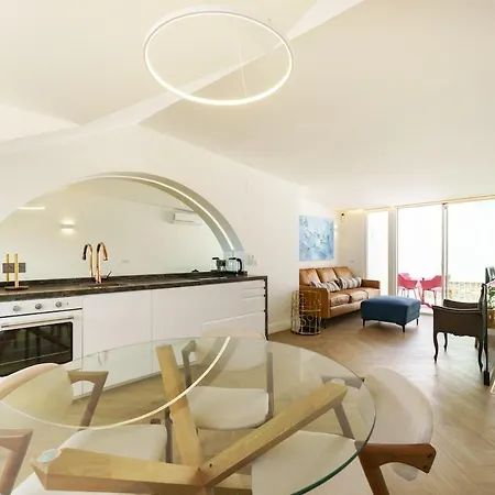 Apartamento New! Stylish Portuguese Soul Retreat In Belem 4p