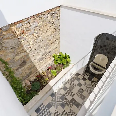 New! Stylish Portuguese Soul Retreat In Belem 4p *